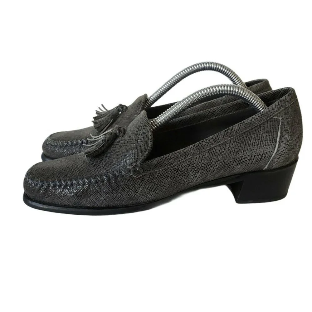 Stuart Weitzman Gray Leather Square Toe Pumps‎ 6AAA Slip-On 90s Business Casual